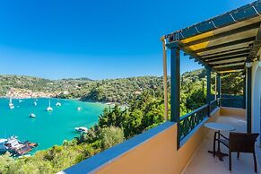 Thanasis Large Private Pool Walk to Beach Sea Views A C - 265