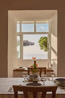 Dinos Walk to Beach Sea Views A C Wifi Car Not Required - 291