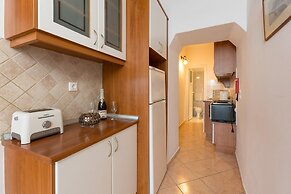 Dinos Walk to Beach Sea Views A C Wifi Car Not Required - 291