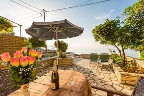 Dinos Walk to Beach Sea Views A C Wifi Car Not Required - 291