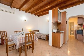 Dinos Walk to Beach Sea Views A C Wifi Car Not Required - 291