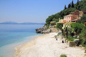 Fotini Walk to Beach Sea Views A C Wifi Car Not Required - 292