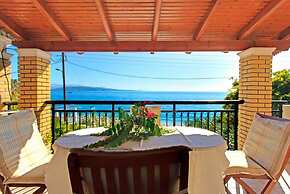 Fotini Walk to Beach Sea Views A C Wifi Car Not Required - 292