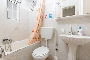 Georgia Walk to Beach Sea Views A C Wifi Car Not Required - 293