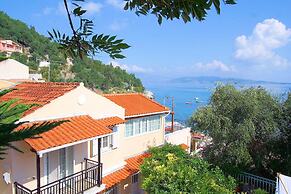 Georgia Walk to Beach Sea Views A C Wifi Car Not Required - 293