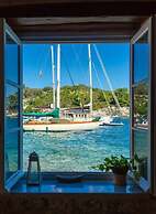 Spiros Jetty House Walk to Beach Sea Views A C Car Not Required - 302