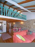 Spiros Jetty House Walk to Beach Sea Views A C Car Not Required - 302