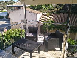 Porto Walk to Beach Sea Views A C Wifi Car Not Required - 385