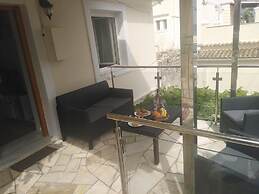 Porto Walk to Beach Sea Views A C Wifi Car Not Required - 385