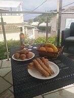 Porto Walk to Beach Sea Views A C Wifi Car Not Required - 385