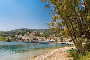 Porto Walk to Beach Sea Views A C Wifi Car Not Required - 385