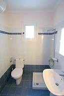 Dolphin House Large Private Pool Walk to Beach Sea Views A C Wifi Car 