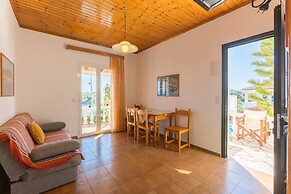 Dolphin Villa 1 Swimming Pool Walk to Beach Sea Views A C Wifi - 580