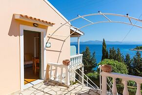Dolphin Villa 2 Swimming Pool Walk to Beach Sea Views A C Wifi - 581