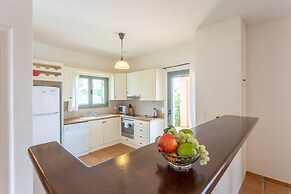 Villa Vali Large Private Pool Walk to Beach Sea Views A C Wifi Car Not