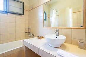 Villa Nora Large Private Pool Walk to Beach Sea Views A C Wifi Car Not