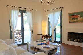 Villa Nora Large Private Pool Walk to Beach Sea Views A C Wifi Car Not