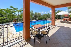 Villa Youla Large Private Pool Walk to Beach Sea Views A C Wifi Car No