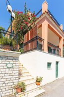 Vasillis Large Private Pool Walk to Beach Sea Views A C Wifi Car Not R