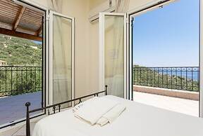 Vasillis Large Private Pool Walk to Beach Sea Views A C Wifi Car Not R