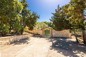 Villa Nionios Large Private Pool Walk to Beach Sea Views A C Wifi - 10