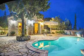 Villa Nionios Large Private Pool Walk to Beach Sea Views A C Wifi - 10