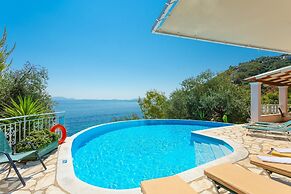 Villa Petros Large Private Pool Walk to Beach Sea Views A C Wifi Car N