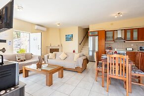 Villa Petros Large Private Pool Walk to Beach Sea Views A C Wifi Car N