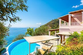 Villa Petros Large Private Pool Walk to Beach Sea Views A C Wifi Car N