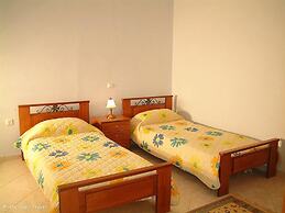 Villa Petros Large Private Pool Walk to Beach Sea Views A C Wifi Car N