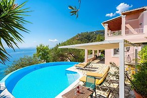 Villa Petros Large Private Pool Walk to Beach Sea Views A C Wifi Car N