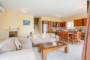 Villa Petros Large Private Pool Walk to Beach Sea Views A C Wifi Car N