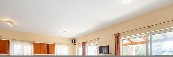 Villa Petros Large Private Pool Walk to Beach Sea Views A C Wifi Car N