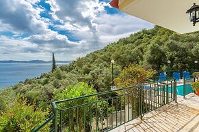 Sofia Large Private Pool Walk to Beach Sea Views A C Wifi Car Not Requ