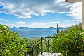 Sofia Large Private Pool Walk to Beach Sea Views A C Wifi Car Not Requ