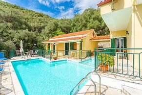 Sofia Large Private Pool Walk to Beach Sea Views A C Wifi Car Not Requ