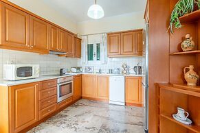 Sofia Large Private Pool Walk to Beach Sea Views A C Wifi Car Not Requ