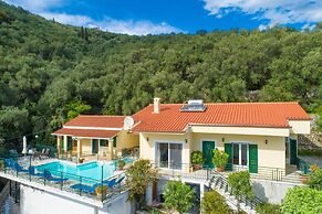 Sofia Large Private Pool Walk to Beach Sea Views A C Wifi Car Not Requ