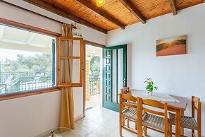 Sofia Large Private Pool Walk to Beach Sea Views A C Wifi Car Not Requ