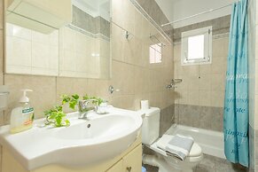 Sofia Large Private Pool Walk to Beach Sea Views A C Wifi Car Not Requ