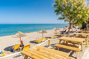 Villa Tzina Large Private Pool Walk to Beach A C Wifi Car Not Required