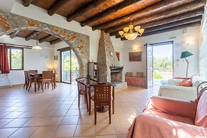 Villa Tzina Large Private Pool Walk to Beach A C Wifi Car Not Required