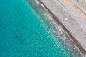 Villa Tzina Large Private Pool Walk to Beach A C Wifi Car Not Required