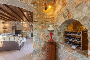 Villa Melina Private Pool Walk to Beach Sea Views A C Wifi Car Not Req