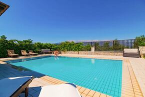 Villa Nikolas Large Private Pool A C Wifi - 1612