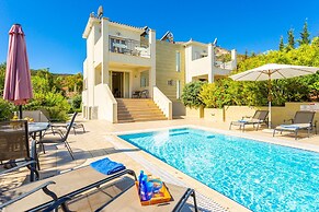 Villa Fedra Large Private Pool Walk to Beach A C Wifi Car Not Required