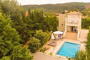 Villa Semeli Large Private Pool Walk to Beach Sea Views A C Wifi Car N