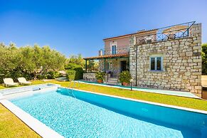 Villa Dimitris Large Private Pool Walk to Beach Sea Views A C Wifi Car