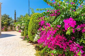 Villa Mary Large Private Pool Walk to Beach Sea Views A C Wifi - 1975