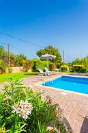 Villa Georgia Large Private Pool Walk to Beach A C Wifi Car Not Requir